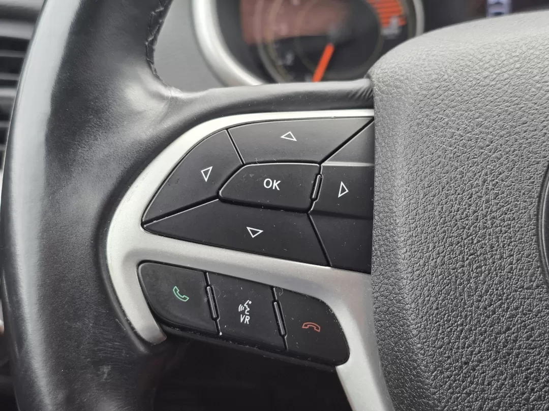 2018 /Black Jeep Cherokee Trailhawk (1C4PJMBX1JD) with an Other engine, located at 3959 U.S. 80 W, Phenix City, AL, 36870, (334) 297-4885, 32.469296, -85.135185 - **Unleash Adventure with the 2018 Jeep Cherokee Trailhawk Your Perfect Companion for Every Journey!**<br /> <br /> Are you ready to elevate your outdoor escapades or simply enhance your daily commute? Look no further than the 2018 Jeep Cherokee Trailhawk, available now at Gils Auto in Phenix City, - Photo#20