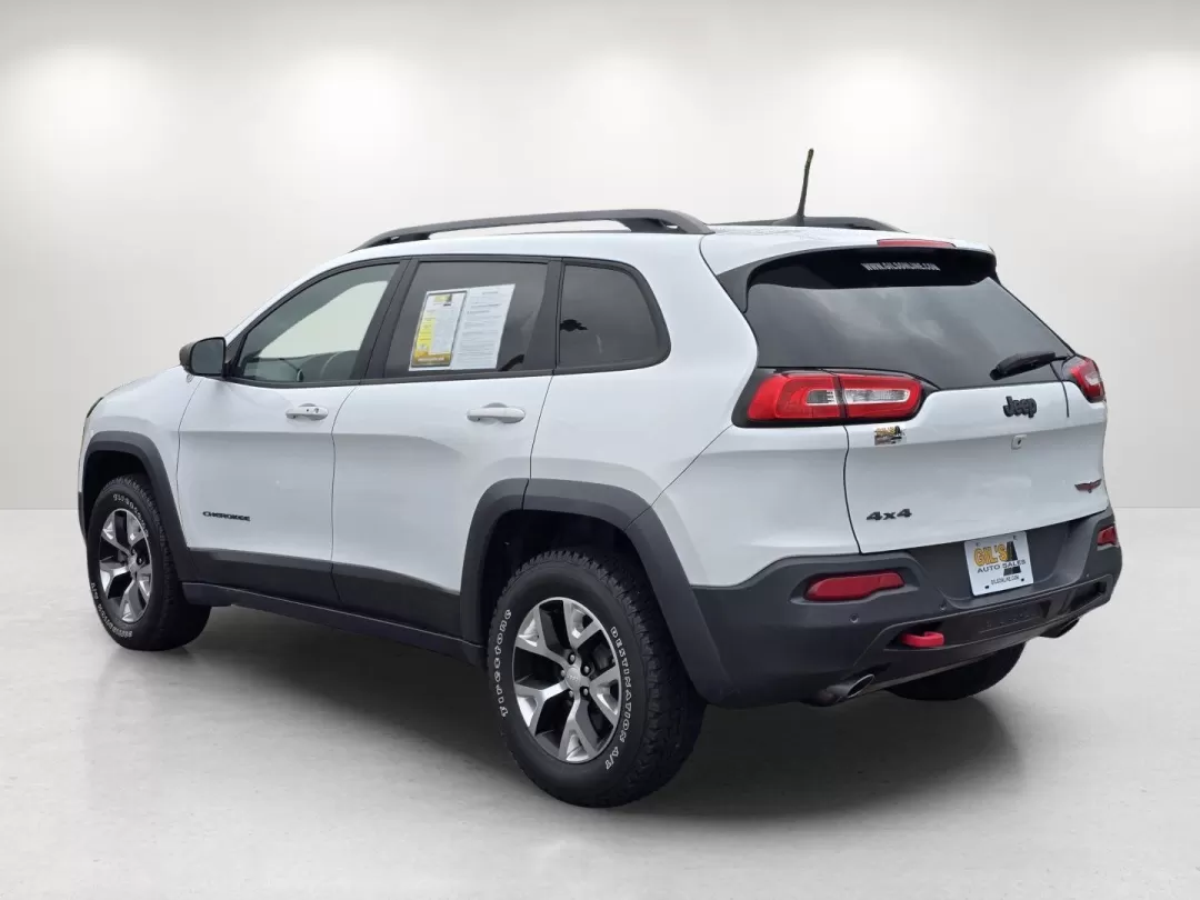 2018 /Black Jeep Cherokee Trailhawk (1C4PJMBX1JD) with an Other engine, located at 7000 Northlake Connector, Columbus, GA, 31904, (706) 987-8085, 32.524975, -84.978134 - 2018 Jeep Cherokee Trailhawk - Photo#6