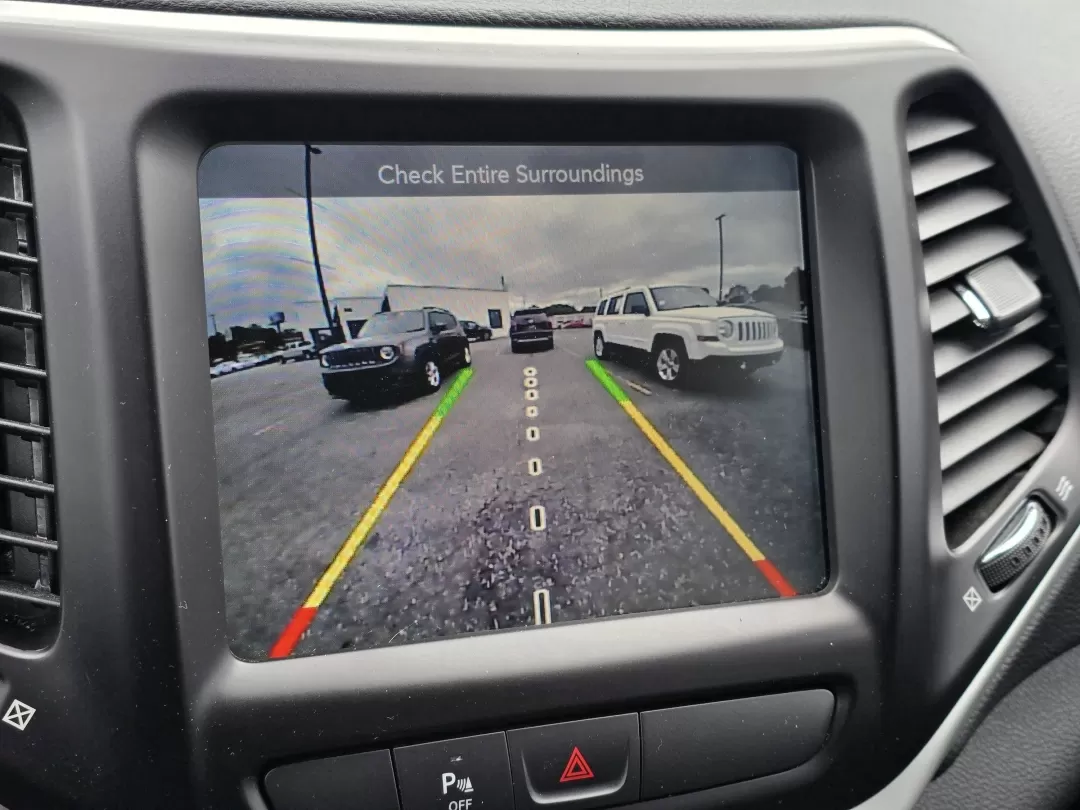 2018 /Black Jeep Cherokee Trailhawk (1C4PJMBX1JD) with an Other engine, located at 7000 Northlake Connector, Columbus, GA, 31904, (706) 987-8085, 32.524975, -84.978134 - 2018 Jeep Cherokee Trailhawk - Photo#18