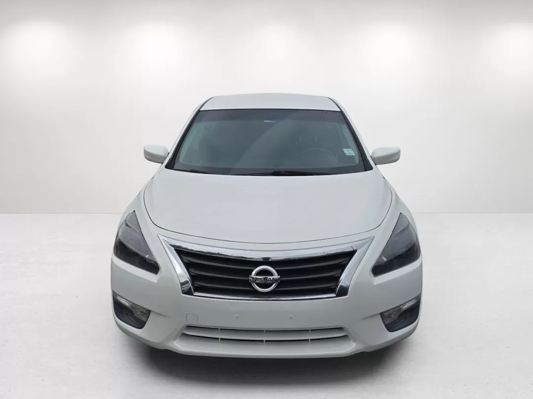 2013 /Charcoal Nissan Altima 2.5 SV (1N4AL3AP0DC) with an Other engine, located at 7000 Northlake Connector, Columbus, GA, 31904, (706) 987-8085, 32.524975, -84.978134 - **Elevate Your Daily Drive with the 2013 Nissan Altima 2.5 SV at Gils Auto!**<br /> <br /> Are you looking for a reliable and stylish sedan that effortlessly fits into your busy lifestyle? The 2013 Nissan Altima 2.5 SV is the perfect companion for daily commutes, weekend getaways, and everything in - Photo#1