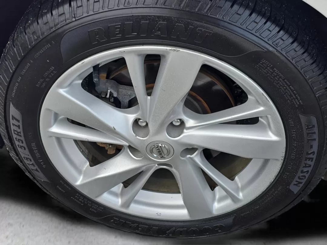 2013 /Charcoal Nissan Altima 2.5 SV (1N4AL3AP0DC) with an Other engine, located at 7000 Northlake Connector, Columbus, GA, 31904, (706) 987-8085, 32.524975, -84.978134 - **Elevate Your Daily Drive with the 2013 Nissan Altima 2.5 SV at Gils Auto!**<br /> <br /> Are you looking for a reliable and stylish sedan that effortlessly fits into your busy lifestyle? The 2013 Nissan Altima 2.5 SV is the perfect companion for daily commutes, weekend getaways, and everything in - Photo#8