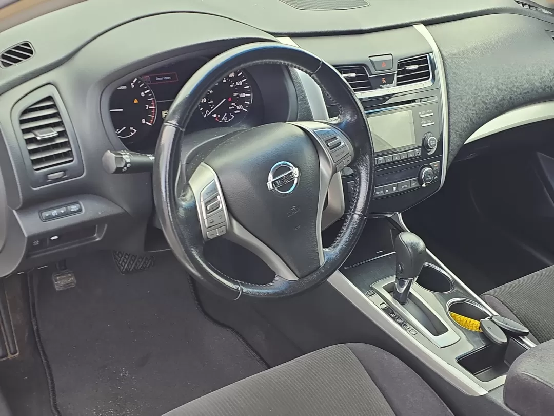 2013 /Charcoal Nissan Altima 2.5 SV (1N4AL3AP0DC) with an Other engine, located at 7000 Northlake Connector, Columbus, GA, 31904, (706) 987-8085, 32.524975, -84.978134 - **Elevate Your Daily Drive with the 2013 Nissan Altima 2.5 SV at Gils Auto!**<br /> <br /> Are you looking for a reliable and stylish sedan that effortlessly fits into your busy lifestyle? The 2013 Nissan Altima 2.5 SV is the perfect companion for daily commutes, weekend getaways, and everything in - Photo#10