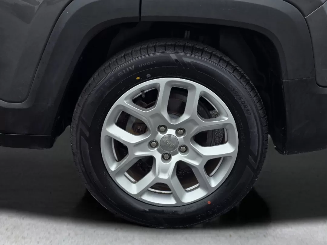 2017 /Black Jeep Renegade Latitude (ZACCJABB8HP) with an Other engine, located at 3959 U.S. 80 W, Phenix City, AL, 36870, (334) 297-4885, 32.469296, -85.135185 - **Adventure Awaits: Explore the 2017 Jeep Renegade Latitude at Gils Auto**<br /> <br /> Are you ready to elevate your weekend adventures or tackle your daily commute with flair? The 2017 Jeep Renegade Latitude is the perfect crossover for those who crave both style and functionality. With its rugged - Photo#9