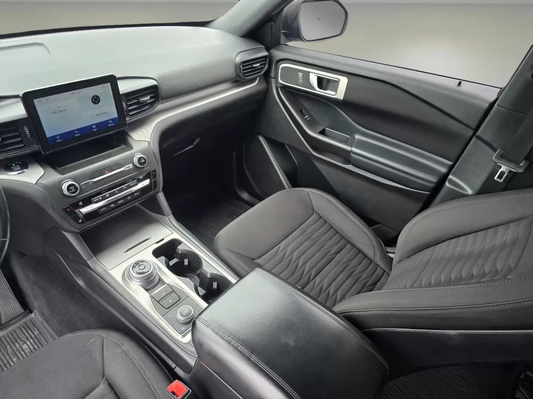 2020 Ford Explorer XLT (1FMSK8DH0LG) with an Other engine, located at 3959 U.S. 80 W, Phenix City, AL, 36870, (334) 297-4885, 32.469296, -85.135185 - Experience the perfect blend of adventure and practicality with this stunning 2020 Ford Explorer XLT, available now at Gils Auto in Phenix City, AL. If you're looking for a vehicle that's great for growing families, perfect for weekend adventures, and ideal for long commutes, this SUV checks all the - Photo#15