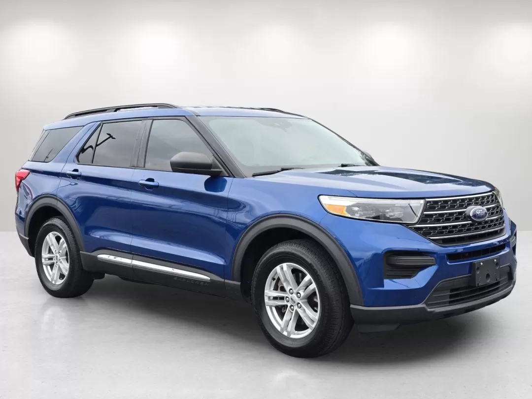 2020 Ford Explorer XLT (1FMSK8DH0LG) with an Other engine, located at 5115 14th Ave., Columbus, GA, 31904, (706) 323-0345, 32.511494, -84.971046 - Experience the perfect blend of adventure and practicality with this stunning 2020 Ford Explorer XLT, available now at Gils Auto in Phenix City, AL. If you're looking for a vehicle that's great for growing families, perfect for weekend adventures, and ideal for long commutes, this SUV checks all the - Photo#2