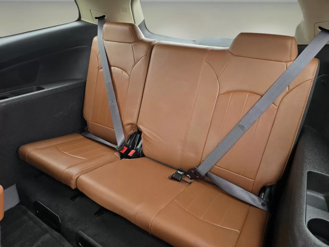 2015 /Ebony/Saddle Up Chevrolet Traverse LTZ (1GNKVJKD1FJ) with an Other engine, located at 3959 U.S. 80 W, Phenix City, AL, 36870, (334) 297-4885, 32.469296, -85.135185 - **Adventure Awaits with the 2015 Chevrolet Traverse LTZ Perfect for Growing Families!**<br /> <br /> Are you a family on the go, seeking a reliable and spacious SUV that effortlessly balances style with functionality? Look no further than the stunning 2015 Chevrolet Traverse LTZ, available now at G - Photo#15