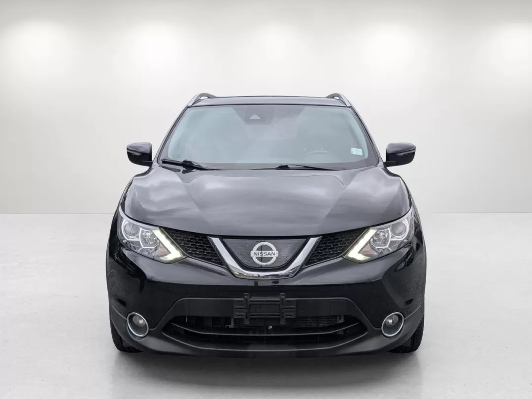 2019 /Charcoal Nissan Rogue SV (JN1BJ1CP0KW) with an Other engine, located at 3959 U.S. 80 W, Phenix City, AL, 36870, (334) 297-4885, 32.469296, -85.135185 - Are you in the market for a vehicle that seamlessly blends comfort, style, and functionality? Look no further than this 2019 Nissan Rogue SV, available now at Gils Auto in Phenix City, AL. This sporty SUV is not only a perfect companion for growing families, but it's also an ideal choice for those w - Photo#1