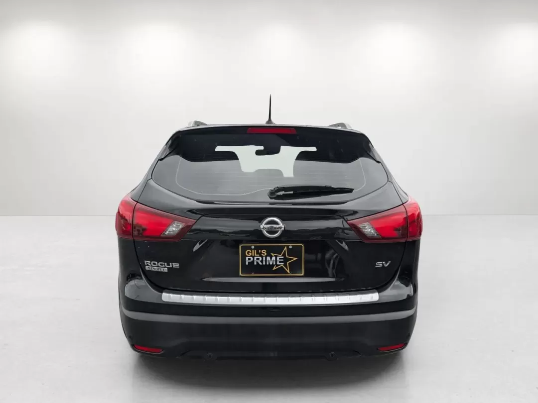 2019 /Charcoal Nissan Rogue SV (JN1BJ1CP0KW) with an Other engine, located at 3959 U.S. 80 W, Phenix City, AL, 36870, (334) 297-4885, 32.469296, -85.135185 - Are you in the market for a vehicle that seamlessly blends comfort, style, and functionality? Look no further than this 2019 Nissan Rogue SV, available now at Gils Auto in Phenix City, AL. This sporty SUV is not only a perfect companion for growing families, but it's also an ideal choice for those w - Photo#5