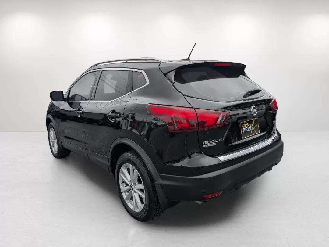 2019 /Charcoal Nissan Rogue SV (JN1BJ1CP0KW) with an Other engine, located at 3959 U.S. 80 W, Phenix City, AL, 36870, (334) 297-4885, 32.469296, -85.135185 - Are you in the market for a vehicle that seamlessly blends comfort, style, and functionality? Look no further than this 2019 Nissan Rogue SV, available now at Gils Auto in Phenix City, AL. This sporty SUV is not only a perfect companion for growing families, but it's also an ideal choice for those w - Photo#6