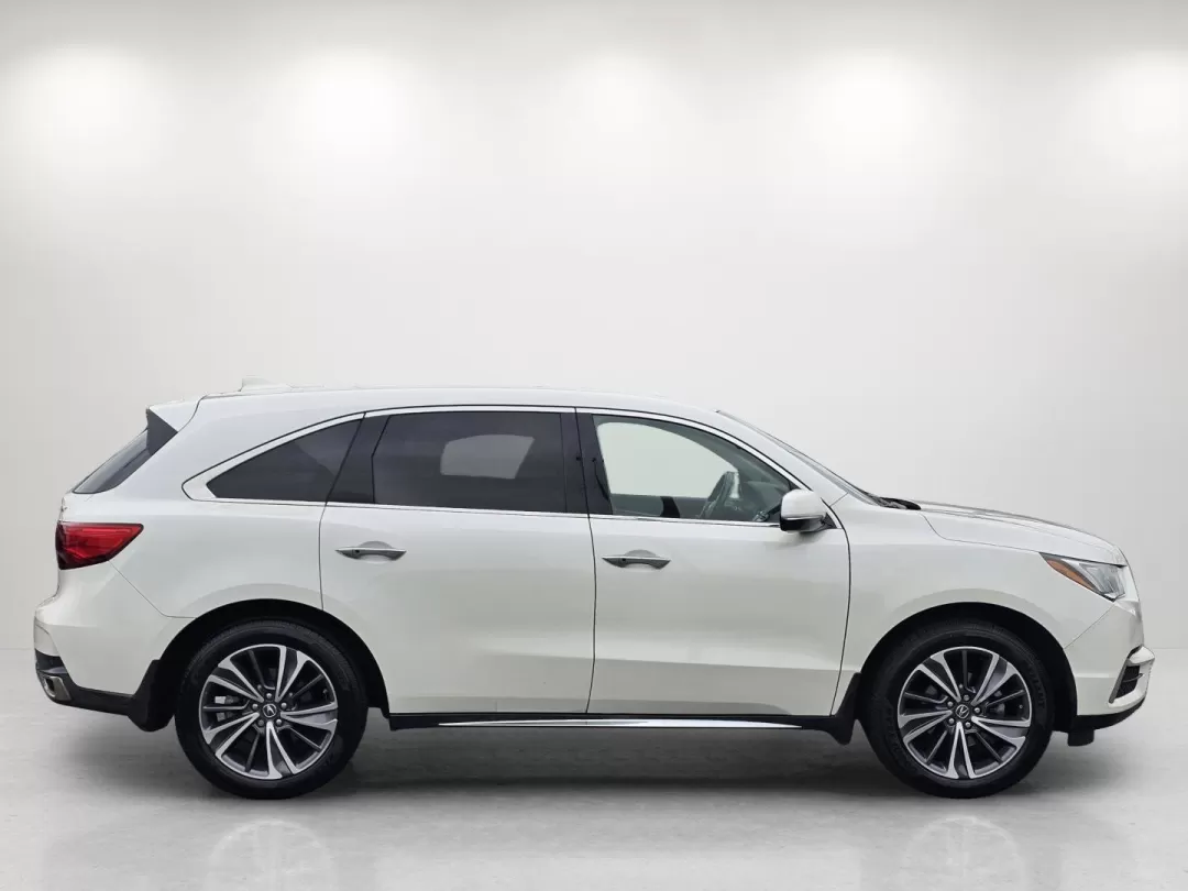 2019 Acura MDX w/Technology Pkg (5J8YD3H50KL) with an Other engine, located at 3959 U.S. 80 W, Phenix City, AL, 36870, (334) 297-4885, 32.469296, -85.135185 - **Elevate Your Family Adventures with the 2019 Acura MDX at Gils Auto Phenix City, AL**<br /> <br /> If you're searching for the perfect SUV that effortlessly combines style, comfort, and versatility, look no further than this stunning 2019 Acura MDX with the Technology Package. Ideal for growing f - Photo#3