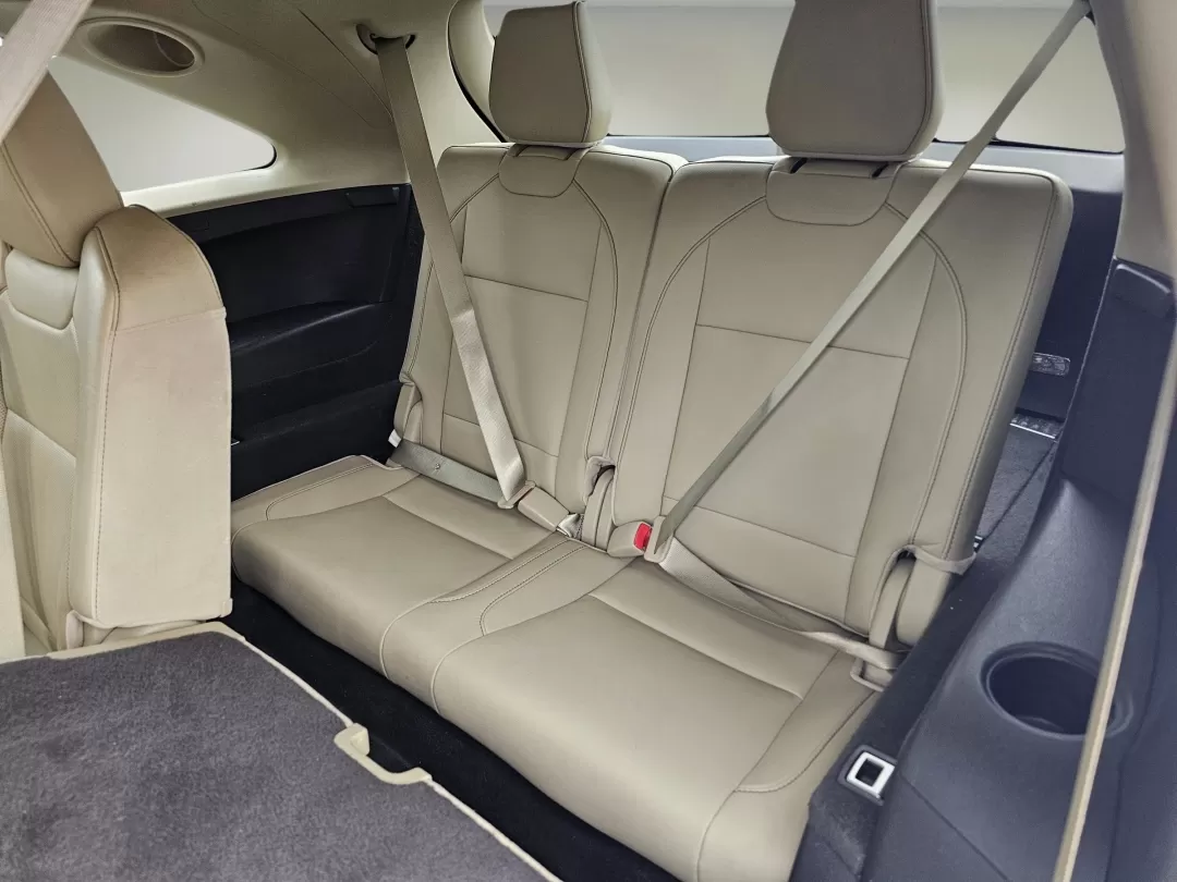 2019 Acura MDX w/Technology Pkg (5J8YD3H50KL) with an Other engine, located at 3959 U.S. 80 W, Phenix City, AL, 36870, (334) 297-4885, 32.469296, -85.135185 - **Elevate Your Family Adventures with the 2019 Acura MDX at Gils Auto Phenix City, AL**<br /> <br /> If you're searching for the perfect SUV that effortlessly combines style, comfort, and versatility, look no further than this stunning 2019 Acura MDX with the Technology Package. Ideal for growing f - Photo#15