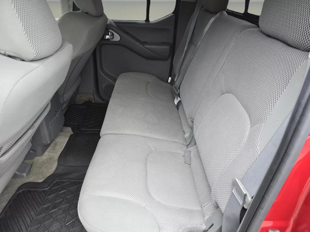 2015 /Steel Nissan Frontier SV (1N6AD0ER8FN) with an Other engine, located at 521 Old Farm Lane Rd, Prattville, AL, 36066, (334) 325-1505, 32.482460, -86.416367 - **Elevate Your Adventures with the 2015 Nissan Frontier SV Your Ultimate Pickup Partner!**<br /> <br /> Are you ready to take on weekend adventures or tackle your daily commute with style and confidence? The 2015 Nissan Frontier SV is the perfect crew cab pickup truck for those who crave versatilit - Photo#11