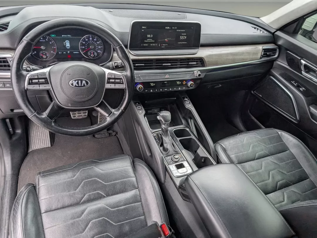 2020 /Black Kia Telluride SX (5XYP5DHC4LG) with an Other engine, located at 1430 Gateway Drive, Opelika, AL, 36801, (334) 239-0944, 32.637871, -85.409790 - Discover the perfect blend of luxury and practicality with this **2020 Kia Telluride SX**, available now at **Gils Auto** in Phenix City, AL. Imagine hitting the road for unforgettable family adventures in this spacious and stylish SUV, designed to accommodate everyone comfortably while turning head - Photo#14