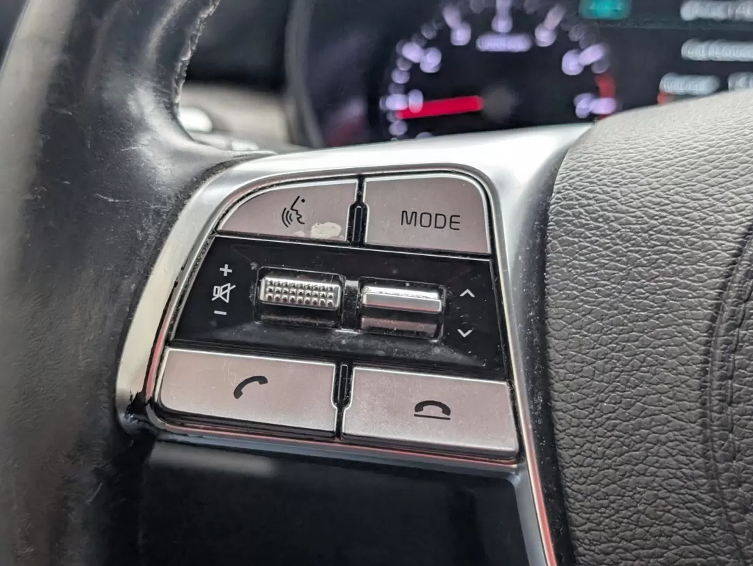 2020 /Black Kia Telluride SX (5XYP5DHC4LG) with an Other engine, located at 1430 Gateway Drive, Opelika, AL, 36801, (334) 239-0944, 32.637871, -85.409790 - Discover the perfect blend of luxury and practicality with this **2020 Kia Telluride SX**, available now at **Gils Auto** in Phenix City, AL. Imagine hitting the road for unforgettable family adventures in this spacious and stylish SUV, designed to accommodate everyone comfortably while turning head - Photo#19