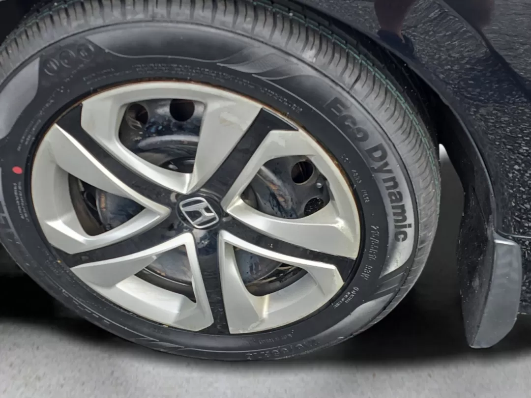 2016 Honda Civic Sedan LX (19XFC2F58GE) with an Other engine, located at 7000 Northlake Connector, Columbus, GA, 31904, (706) 987-8085, 32.524975, -84.978134 - Are you searching for a dependable and stylish sedan that can keep up with your busy lifestyle? Look no further! Gils Auto in Phenix City, AL, presents the perfect vehicle for you: a 2016 Honda Civic Sedan LX. This car is not just a mode of transportation; it's an essential companion for daily commu - Photo#8