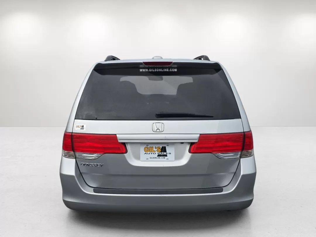 2010 Honda Odyssey EX-L (5FNRL3H70AB) with an Other engine, located at 1430 Gateway Drive, Opelika, AL, 36801, (334) 239-0944, 32.637871, -85.409790 - **Experience the Joy of Family Adventures with This 2010 Honda Odyssey EX-L!**<br /> <br /> Are you looking for the perfect vehicle to elevate your family outings and weekend getaways? Look no further! At Gils Auto in Phenix City, AL, we understand that life is about creating unforgettable memories, - Photo#5