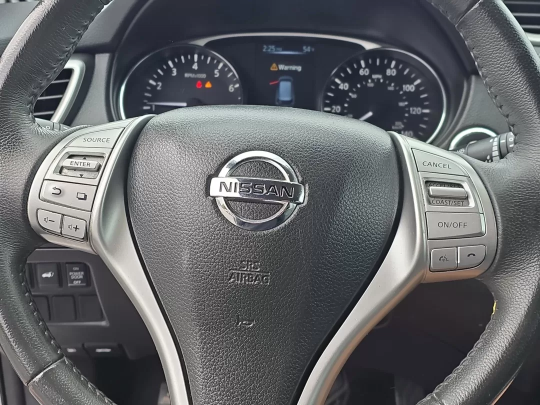 2016 /Charcoal Nissan Rogue SL (5N1AT2MT3GC) with an Other engine, located at 3959 U.S. 80 W, Phenix City, AL, 36870, (334) 297-4885, 32.469296, -85.135185 - 2016 Nissan Rogue SL - Photo#15