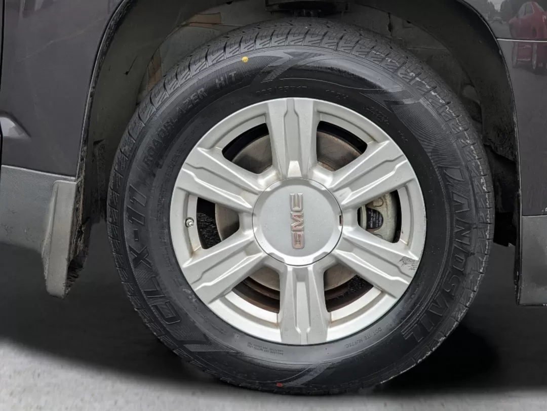 2015 /Jet Black GMC Terrain SLE (2GKALMEK4F6) with an Other engine, located at 3959 U.S. 80 W, Phenix City, AL, 36870, (334) 297-4885, 32.469296, -85.135185 - **Explore the Open Road in Style: 2015 GMC Terrain SLE Perfect for Your Next Adventure!**<br /> <br /> Imagine embarking on your next family road trip or weekend getaway in a vehicle that combines reliability, comfort, and a touch of sophistication. The 2015 GMC Terrain SLE, available at Gils Auto - Photo#3