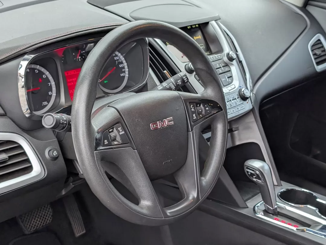 2015 /Jet Black GMC Terrain SLE (2GKALMEK4F6) with an Other engine, located at 7000 Northlake Connector, Columbus, GA, 31904, (706) 987-8085, 32.524975, -84.978134 - 2015 GMC Terrain SLE - Photo#11