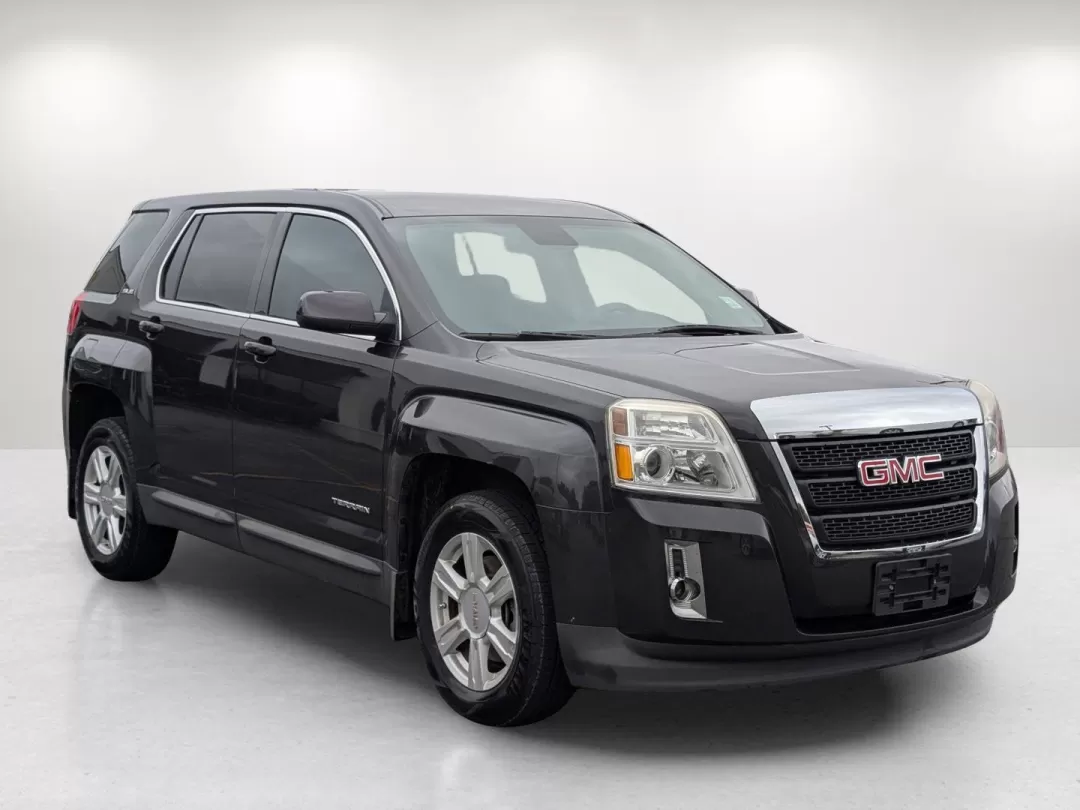 2015 /Jet Black GMC Terrain SLE (2GKALMEK4F6) with an Other engine, located at 5115 14th Ave., Columbus, GA, 31904, (706) 323-0345, 32.511494, -84.971046 - **Explore the Open Road in Style: 2015 GMC Terrain SLE Perfect for Your Next Adventure!**<br /> <br /> Imagine embarking on your next family road trip or weekend getaway in a vehicle that combines reliability, comfort, and a touch of sophistication. The 2015 GMC Terrain SLE, available at Gils Auto - Photo#2
