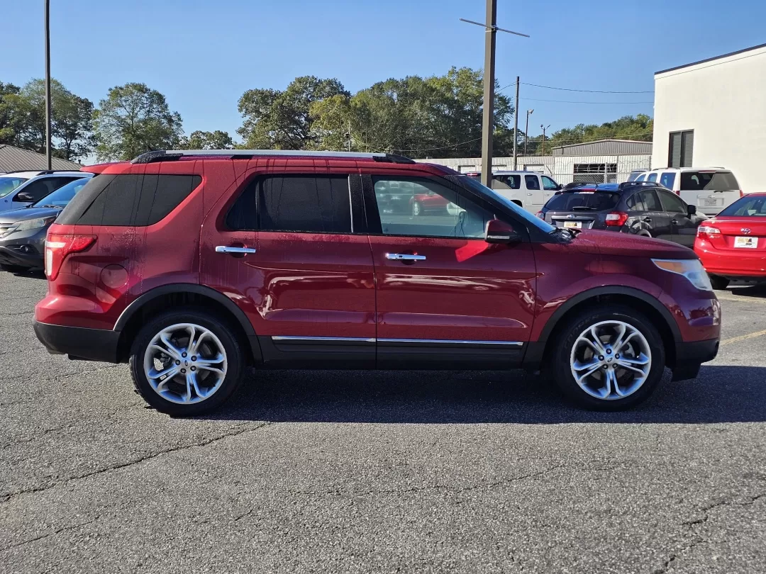 2013 Ford Explorer Limited (1FM5K7F92DG) with an Other engine, located at 3959 U.S. 80 W, Phenix City, AL, 36870, (334) 297-4885, 32.469296, -85.135185 - Are you ready to elevate your family adventures or daily commutes? Look no further than the 2013 Ford Explorer Limited, a versatile SUV that seamlessly blends style, comfort, and functionality. At Gils Auto in Phenix City, AL, we understand the importance of having a reliable vehicle that fits your - Photo#3