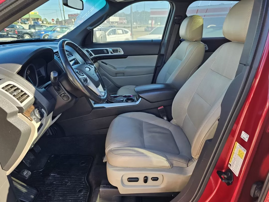 2013 Ford Explorer Limited (1FM5K7F92DG) with an Other engine, located at 3959 U.S. 80 W, Phenix City, AL, 36870, (334) 297-4885, 32.469296, -85.135185 - Are you ready to elevate your family adventures or daily commutes? Look no further than the 2013 Ford Explorer Limited, a versatile SUV that seamlessly blends style, comfort, and functionality. At Gils Auto in Phenix City, AL, we understand the importance of having a reliable vehicle that fits your - Photo#9