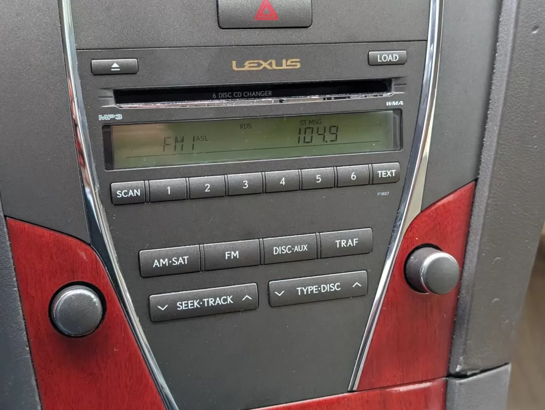 2008 /Cashmere Lexus ES 350 (JTHBJ46G782) with an Other engine, located at 3959 U.S. 80 W, Phenix City, AL, 36870, (334) 297-4885, 32.469296, -85.135185 - **Experience Unmatched Comfort and Style with the 2008 Lexus ES 350 at Gils Auto Phenix City, AL!**<br /> <br /> If you're in the market for a luxurious sedan that seamlessly combines comfort, style, and performance, look no further than the 2008 Lexus ES 350 available at Gils Auto in Phenix City, - Photo#16