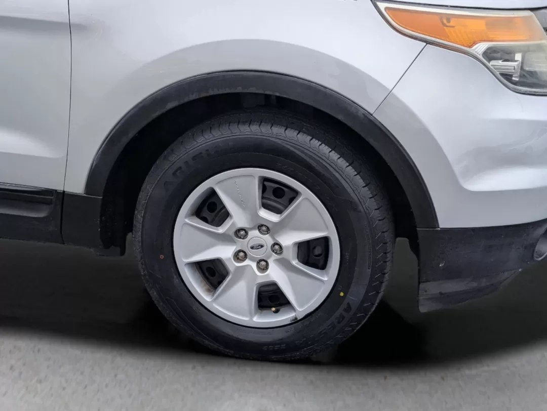 2014 /Medium Light Stone Fordf Explorer Base (1FM5K7B89EG) with an Other engine, located at 3959 U.S. 80 W, Phenix City, AL, 36870, (334) 297-4885, 32.469296, -85.135185 - Are you ready to elevate your family adventures and weekend getaways? Discover the perfect blend of space, comfort, and reliability with this stunning 2014 Ford Explorer, available now at Gils Auto in Phenix City, AL. As a trusted Buy Here Pay Here dealership, we understand that financing can be a c - Photo#7