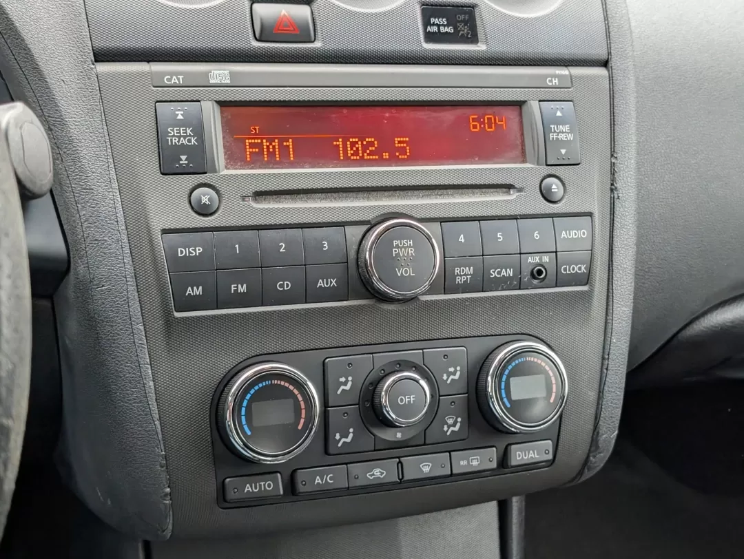 2012 /Charcoal Nissan Altima 3.5 SR (1N4BL2AP0CC) with an Other engine, located at 3959 U.S. 80 W, Phenix City, AL, 36870, (334) 297-4885, 32.469296, -85.135185 - ### Unleash the Feel of Freedom with the 2012 Nissan Altima 3.5 SR<br /> <br /> Are you ready to elevate your daily commute or embark on weekend adventures? Look no further than this stunning 2012 Nissan Altima 3.5 SR, a perfect blend of performance and style. With only 67,270 miles on the clock, th - Photo#15