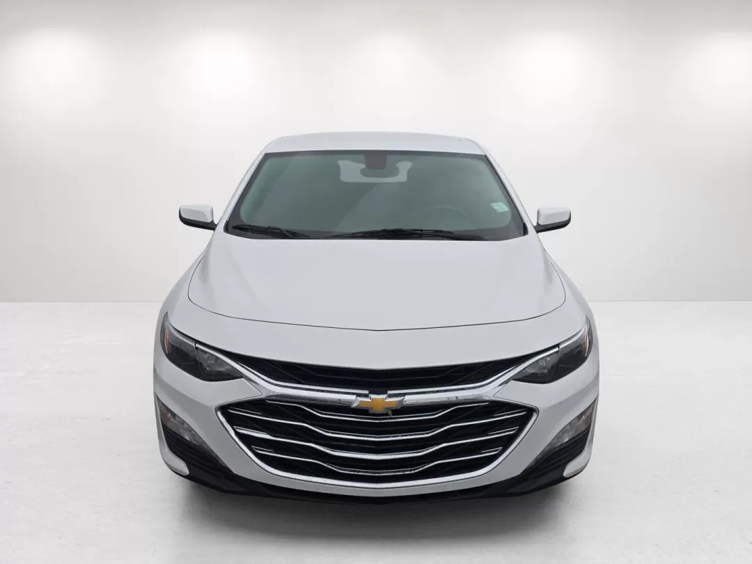 2020 /Dark Atmosphere/ Medium Ash Gray Chevrolet Malibu LT (1G1ZD5ST1LF) with an Other engine, located at 804 22nd Ave, Phenix City, AL, 36870, (334) 297-1860, 32.484749, -85.024475 - Discover the perfect blend of style, comfort, and practicality with the 2020 Chevrolet Malibu LT, now available at Gils Auto in Phenix City, AL. This sedan is not just a vehicle; it's a lifestyle upgrade-ideal for daily commuters and families alike. Whether you're navigating through busy city street - Photo#1