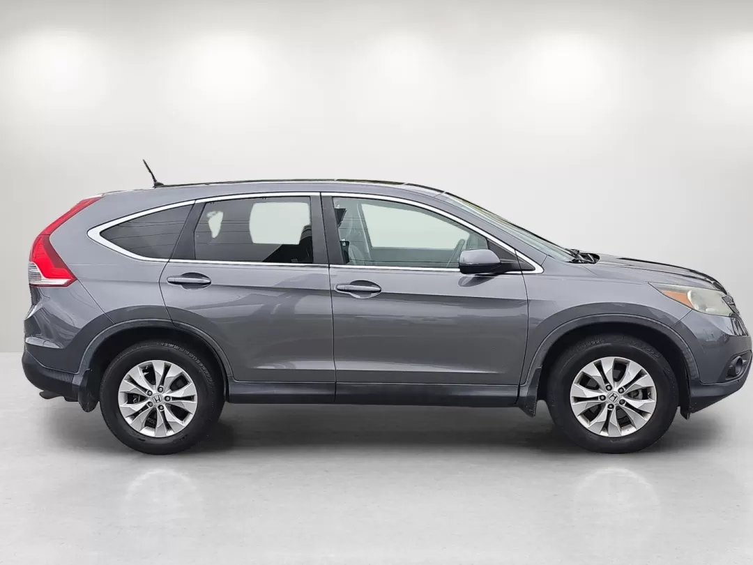 2013 /Gray Honda CR-V EX (3CZRM3H58DG) with an Other engine, located at 3959 U.S. 80 W, Phenix City, AL, 36870, (334) 297-4885, 32.469296, -85.135185 - **Your Next Adventure Awaits with the 2013 Honda CR-V EX at Gils Auto!**<br /> <br /> Are you ready to elevate your lifestyle and explore the journey ahead? Whether you're embarking on family road trips, commuting to work, or simply running errands around Phenix City, AL, the 2013 Honda CR-V EX is t - Photo#3