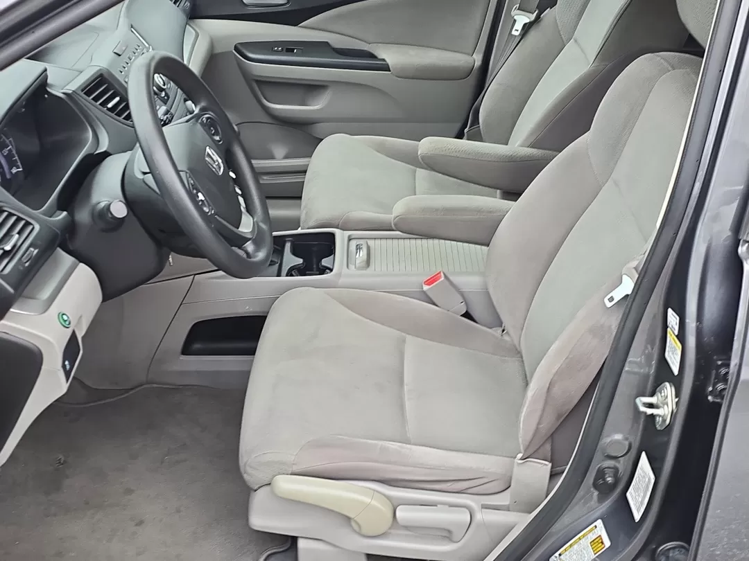 2013 /Gray Honda CR-V EX (3CZRM3H58DG) with an Other engine, located at 3959 U.S. 80 W, Phenix City, AL, 36870, (334) 297-4885, 32.469296, -85.135185 - **Your Next Adventure Awaits with the 2013 Honda CR-V EX at Gils Auto!**<br /> <br /> Are you ready to elevate your lifestyle and explore the journey ahead? Whether you're embarking on family road trips, commuting to work, or simply running errands around Phenix City, AL, the 2013 Honda CR-V EX is t - Photo#11