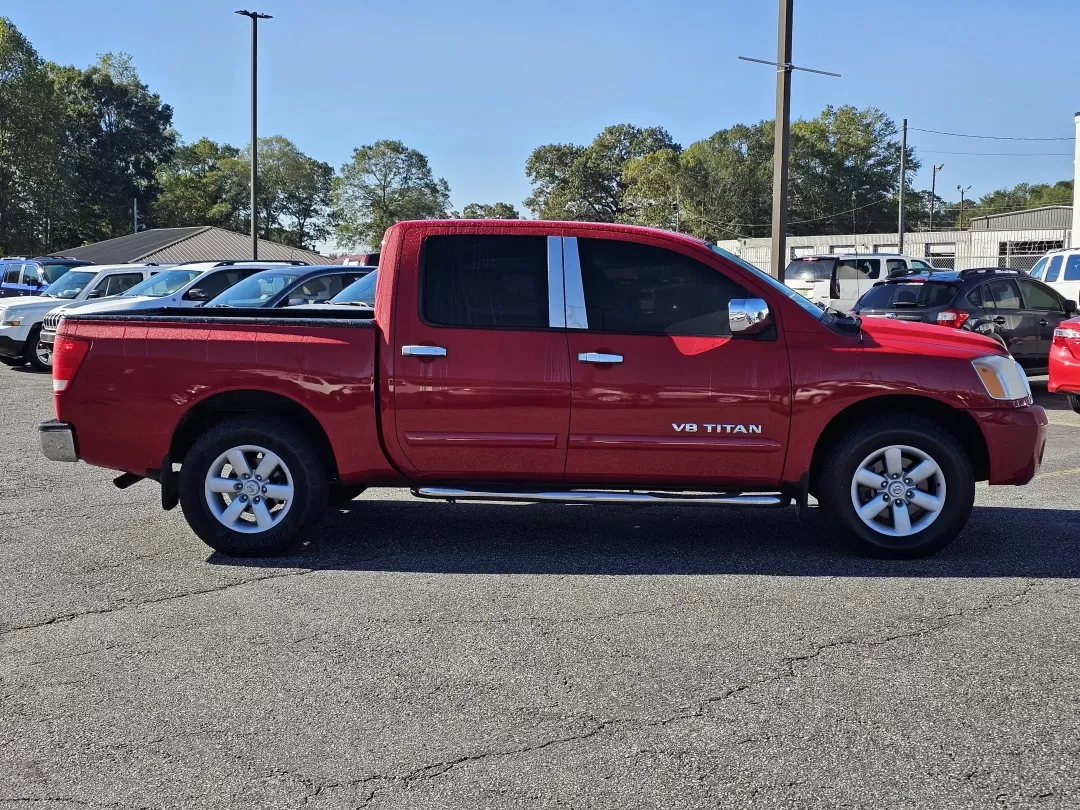 2010 /Charcoal Nissan Titan SE (1N6BA0ED1AN) with an Other engine, located at 3959 U.S. 80 W, Phenix City, AL, 36870, (334) 297-4885, 32.469296, -85.135185 - **Unleash Your Adventurous Spirit with This 2010 Nissan Titan at Gils Auto!**<br /> <br /> Are you ready to elevate your weekend adventures or tackle your daily commute with a reliable and powerful pickup? Look no further than this striking 2010 Nissan Titan SE, available now at Gils Auto, your trus - Photo#3