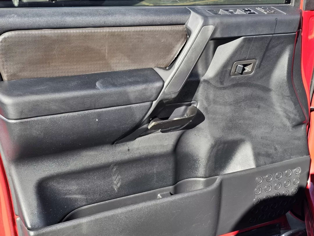 2010 /Charcoal Nissan Titan SE (1N6BA0ED1AN) with an Other engine, located at 3959 U.S. 80 W, Phenix City, AL, 36870, (334) 297-4885, 32.469296, -85.135185 - **Unleash Your Adventurous Spirit with This 2010 Nissan Titan at Gils Auto!**<br /> <br /> Are you ready to elevate your weekend adventures or tackle your daily commute with a reliable and powerful pickup? Look no further than this striking 2010 Nissan Titan SE, available now at Gils Auto, your trus - Photo#8