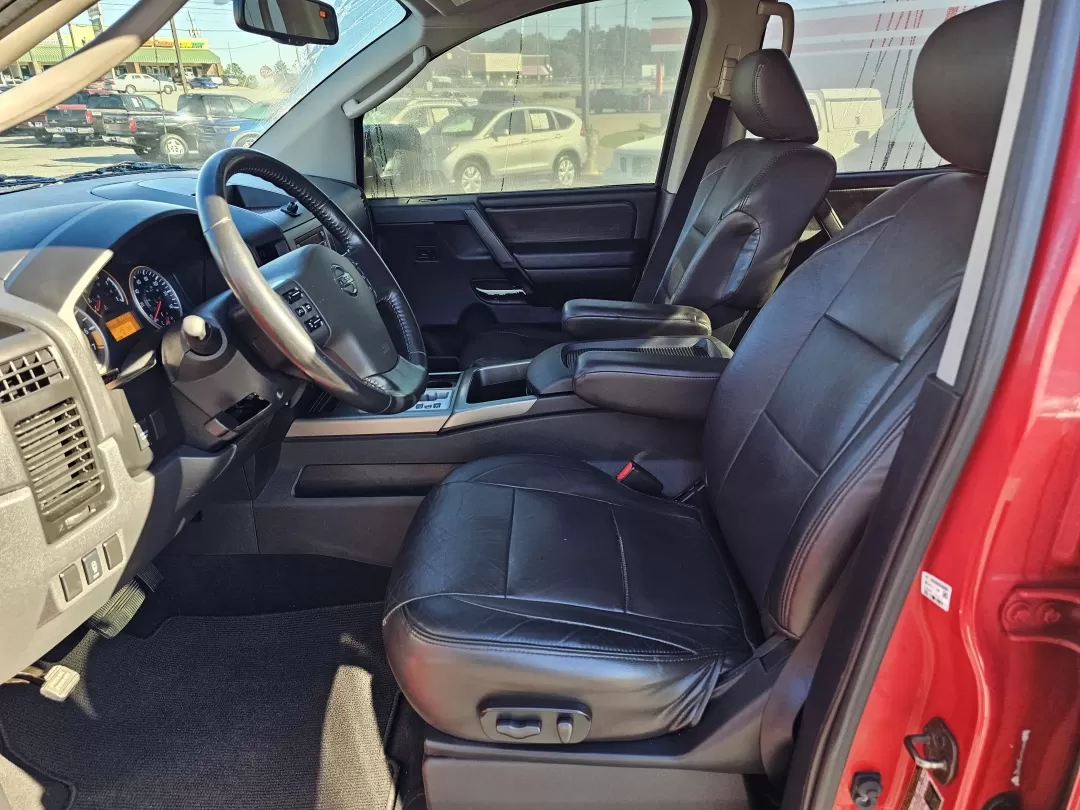 2010 /Charcoal Nissan Titan SE (1N6BA0ED1AN) with an Other engine, located at 3959 U.S. 80 W, Phenix City, AL, 36870, (334) 297-4885, 32.469296, -85.135185 - **Unleash Your Adventurous Spirit with This 2010 Nissan Titan at Gils Auto!**<br /> <br /> Are you ready to elevate your weekend adventures or tackle your daily commute with a reliable and powerful pickup? Look no further than this striking 2010 Nissan Titan SE, available now at Gils Auto, your trus - Photo#9