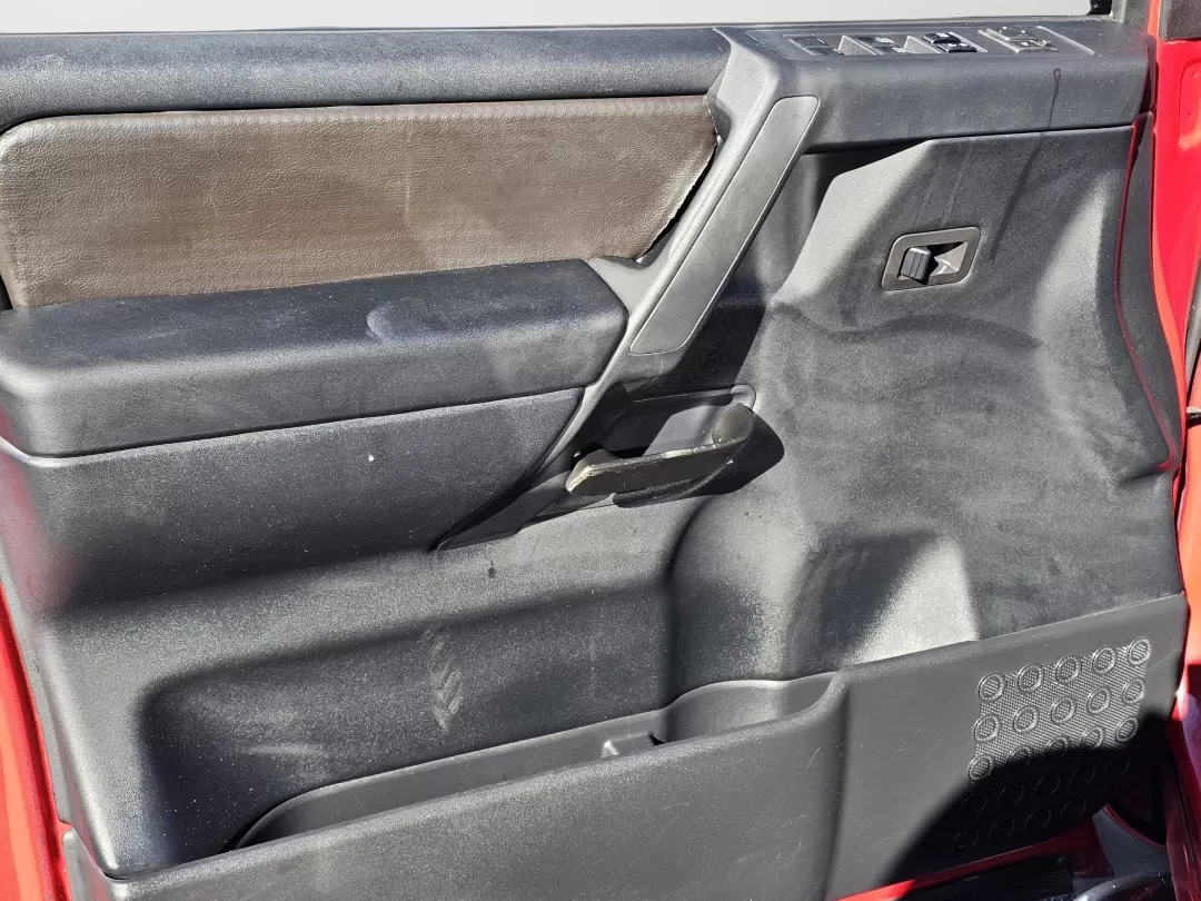 2010 /Charcoal Nissan Titan SE (1N6BA0ED1AN) with an Other engine, located at 3959 U.S. 80 W, Phenix City, AL, 36870, (334) 297-4885, 32.469296, -85.135185 - **Unleash Your Adventurous Spirit with This 2010 Nissan Titan at Gils Auto!**<br /> <br /> Are you ready to elevate your weekend adventures or tackle your daily commute with a reliable and powerful pickup? Look no further than this striking 2010 Nissan Titan SE, available now at Gils Auto, your trus - Photo#8