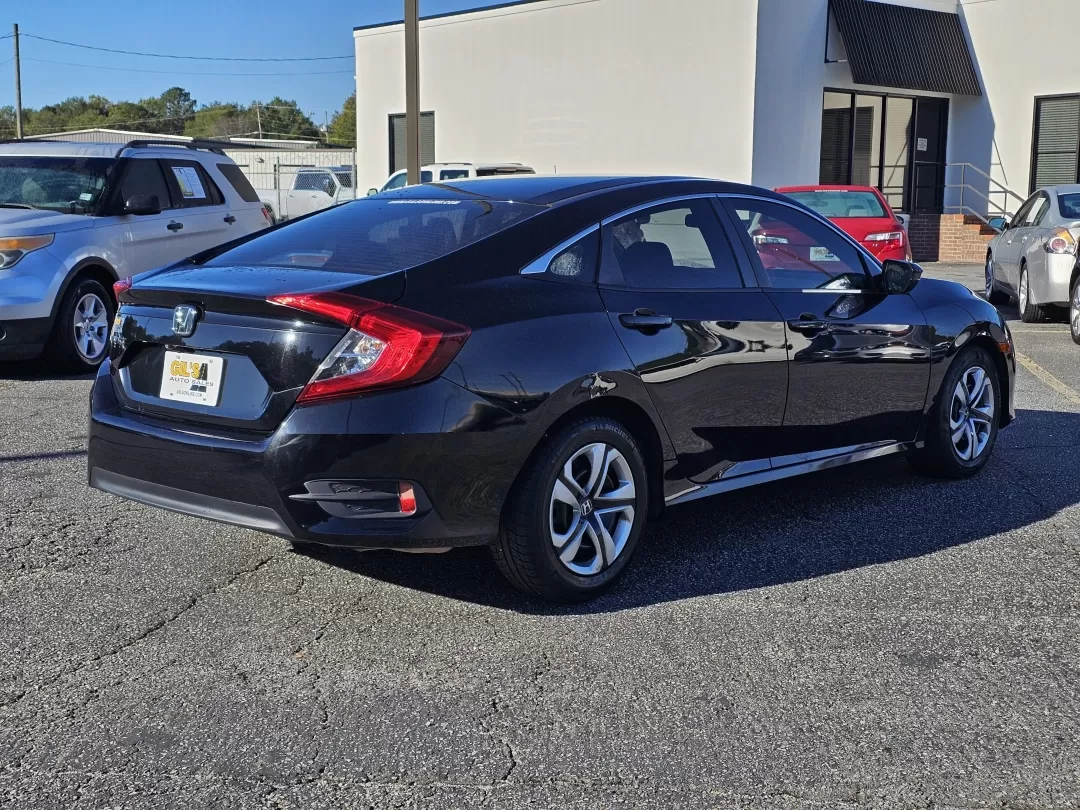 2018 Honda Civic Sedan LX (19XFC2F59JE) with an Other engine, located at 3959 U.S. 80 W, Phenix City, AL, 36870, (334) 297-4885, 32.469296, -85.135185 - Are you searching for a vehicle that perfectly balances style, efficiency, and reliability? Look no further! At Gils Auto in Phenix City, AL, we have the perfect 2018 Honda Civic Sedan ready to elevate your daily commute and weekend adventures alike. This sporty yet practical vehicle is ideal for bo - Photo#4