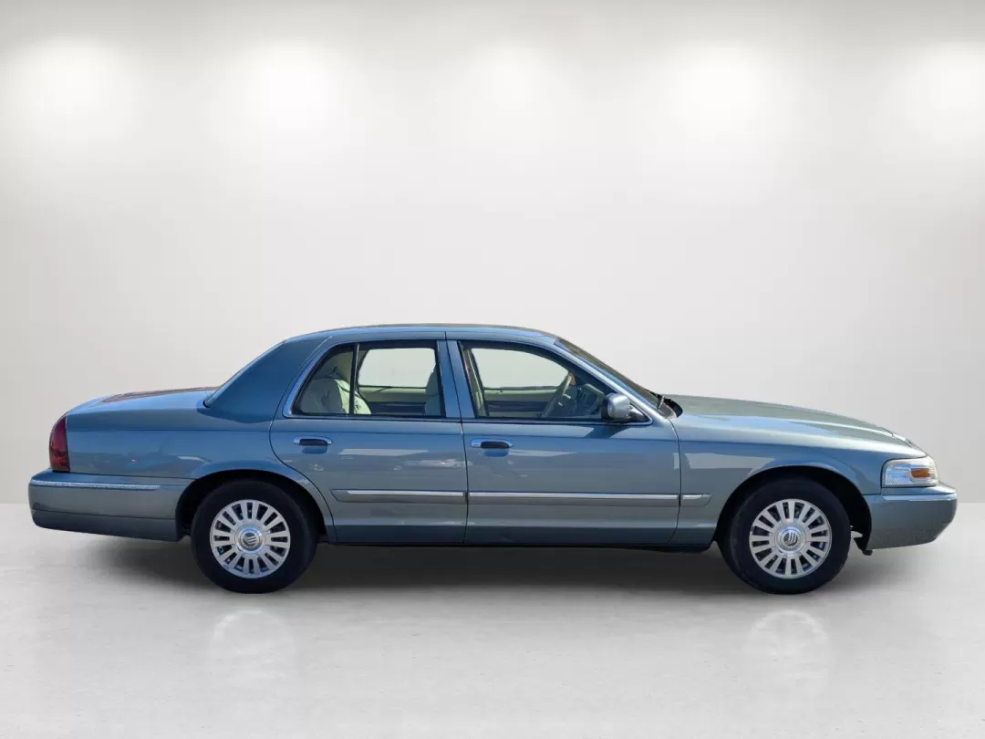 2006 Mercury Grand Marquis LS Premium (2MEFM75V36X) with an Other engine, located at 3959 U.S. 80 W, Phenix City, AL, 36870, (334) 297-4885, 32.469296, -85.135185 - **Discover Comfort and Style with the 2006 Mercury Grand Marquis at Gils Auto - Prattville!**<br /> <br /> Looking for a reliable sedan that perfectly balances comfort, style, and practicality? The 2006 Mercury Grand Marquis is an exceptional choice for budget-conscious buyers, families, and commute - Photo#4