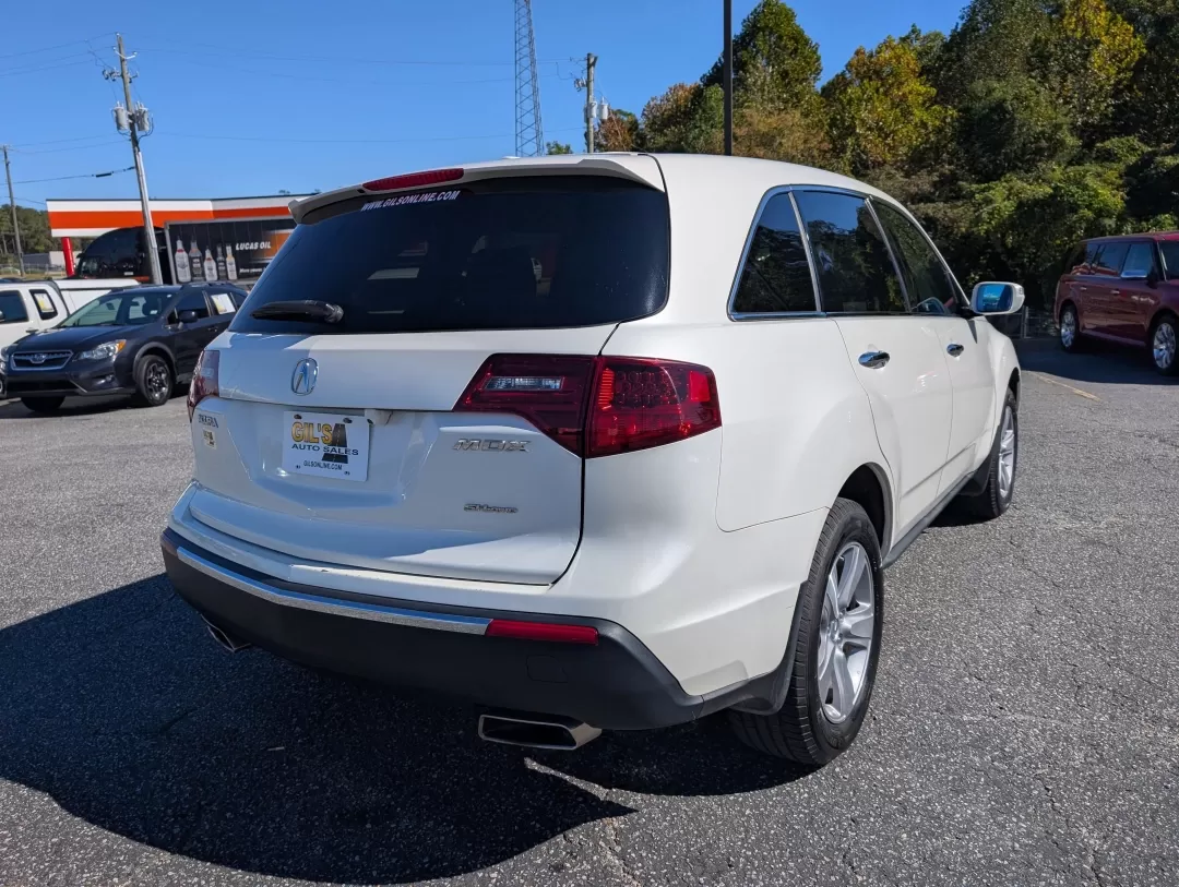 2011 Acura MDX (2HNYD2H23BH) with an Other engine, located at 3959 U.S. 80 W, Phenix City, AL, 36870, (334) 297-4885, 32.469296, -85.135185 - **Discover Adventurous Living with the 2011 Acura MDX at Gils Auto - Phenix City!**<br /> <br /> Are you searching for the perfect blend of luxury, versatility, and performance in your next vehicle? Look no further! The 2011 Acura MDX is your ticket to unforgettable family road trips, weekend advent - Photo#4