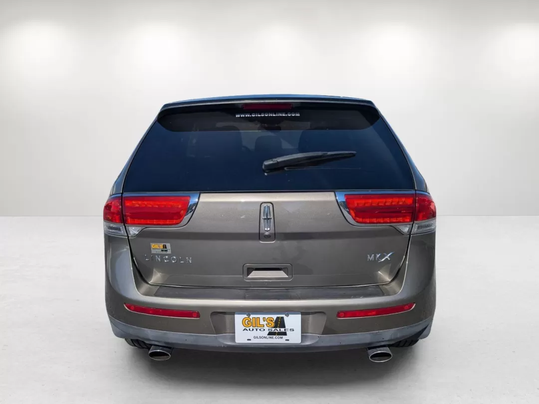 2012 Lincoln MKX (2LMDJ6JK7CB) with an Other engine, located at 804 22nd Ave, Phenix City, AL, 36870, (334) 297-1860, 32.484749, -85.024475 - **Discover the Perfect Family Vehicle: 2012 Lincoln MKX at Gils Auto in Phenix City, AL**<br /> <br /> Are you searching for the ideal vehicle that combines comfort, style, and functionality for your family's daily adventures? Look no further than this stunning 2012 Lincoln MKX, now available at Gil - Photo#5