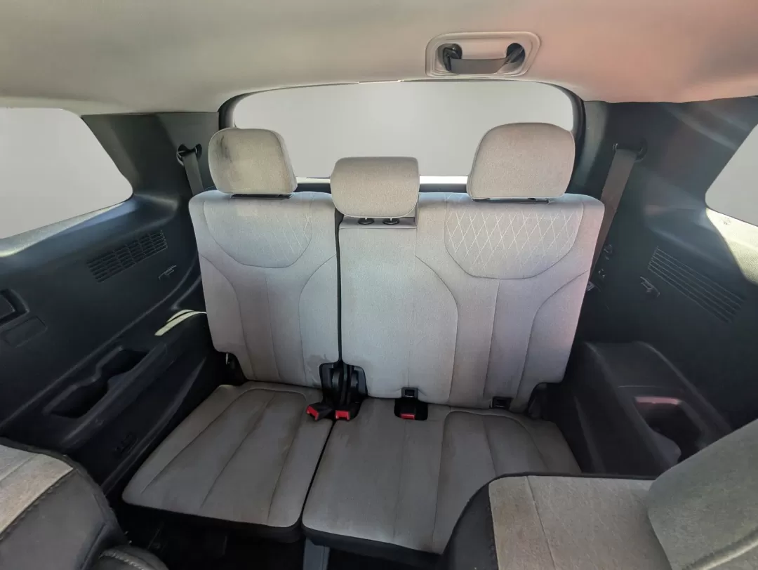 2021 /Gray Hyundai Palisade SEL (KM8R34HE5MU) with an Other engine, located at 804 22nd Ave, Phenix City, AL, 36870, (334) 297-1860, 32.484749, -85.024475 - **Discover the 2021 Hyundai Palisade SEL: Your Ideal Family SUV for Every Adventure!**<br /> <br /> Are you in the market for a versatile and spacious SUV that caters to both everyday errands and weekend getaways? Look no further! The 2021 Hyundai Palisade SEL is the perfect blend of comfort, techno - Photo#11