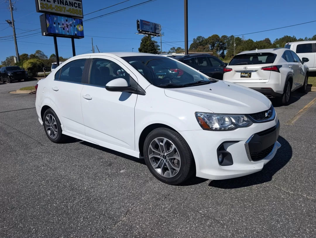 2018 /Jet Black Chevrolet Sonic LT (1G1JD5SHXJ4) with an Other engine, located at 3959 U.S. 80 W, Phenix City, AL, 36870, (334) 297-4885, 32.469296, -85.135185 - **Discover Your Perfect Commute Companion: 2018 Chevrolet Sonic LT at Gils Auto, Phenix City**<br /> <br /> Are you ready to elevate your daily drive? The 2018 Chevrolet Sonic LT is the ideal choice for those who crave a reliable, fuel-efficient sedan that doesn't compromise on style or features. Wh - Photo#2