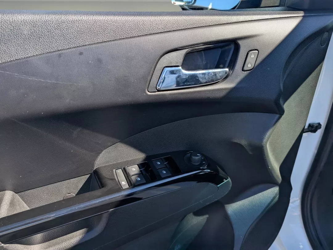 2018 /Jet Black Chevrolet Sonic LT (1G1JD5SHXJ4) with an Other engine, located at 3959 U.S. 80 W, Phenix City, AL, 36870, (334) 297-4885, 32.469296, -85.135185 - **Discover Your Perfect Commute Companion: 2018 Chevrolet Sonic LT at Gils Auto, Phenix City**<br /> <br /> Are you ready to elevate your daily drive? The 2018 Chevrolet Sonic LT is the ideal choice for those who crave a reliable, fuel-efficient sedan that doesn't compromise on style or features. Wh - Photo#8