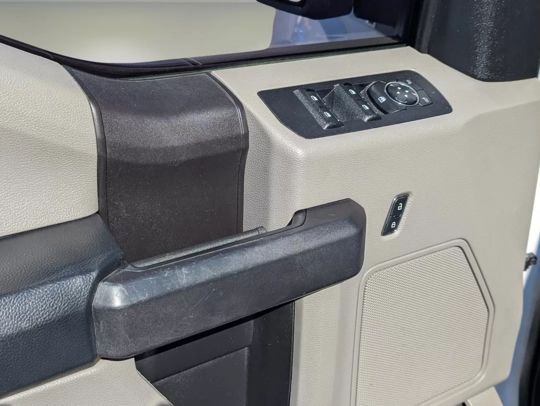 2018 Ford F-150 XLT (1FTEW1CP3JK) with an Other engine, located at 3959 U.S. 80 W, Phenix City, AL, 36870, (334) 297-4885, 32.469296, -85.135185 - Discover the perfect blend of rugged capability and everyday practicality with our 2018 Ford F-150, available now at Gils Auto in Phenix City, AL. Designed for those who embrace adventure without compromising on comfort, this Crew Cab Pickup is your ideal companion for both weekend getaways and dail - Photo#9