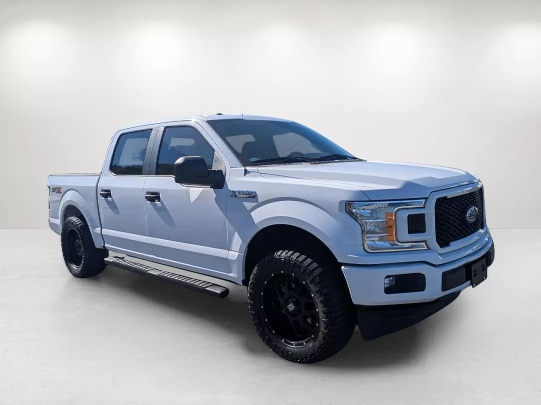 2018 Ford F-150 XLT (1FTEW1CP3JK) with an Other engine, located at 804 22nd Ave, Phenix City, AL, 36870, (334) 297-1860, 32.484749, -85.024475 - Discover the perfect blend of rugged capability and everyday practicality with our 2018 Ford F-150, available now at Gils Auto in Phenix City, AL. Designed for those who embrace adventure without compromising on comfort, this Crew Cab Pickup is your ideal companion for both weekend getaways and dail - Photo#2