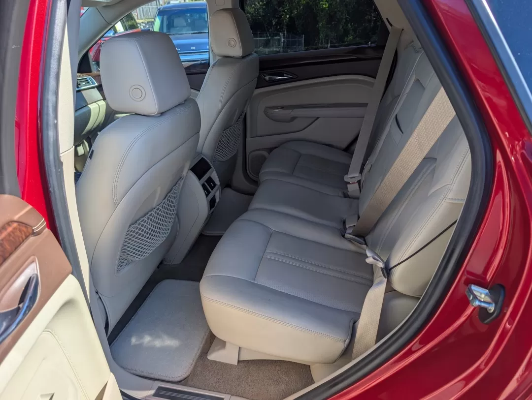 2010 /Shale w/Brownstone upper accents Cadillac SRX Luxury Collection (3GYFNAEY1AS) with an Other engine, located at 3959 U.S. 80 W, Phenix City, AL, 36870, (334) 297-4885, 32.469296, -85.135185 - Discover the perfect blend of luxury and practicality with this stunning 2010 Cadillac SRX Luxury Collection, available now at Gils Auto in Phenix City, AL. If you're searching for a vehicle that enhances your lifestyle-whether you're commuting to work, taking family road trips, or enjoying weekend - Photo#10