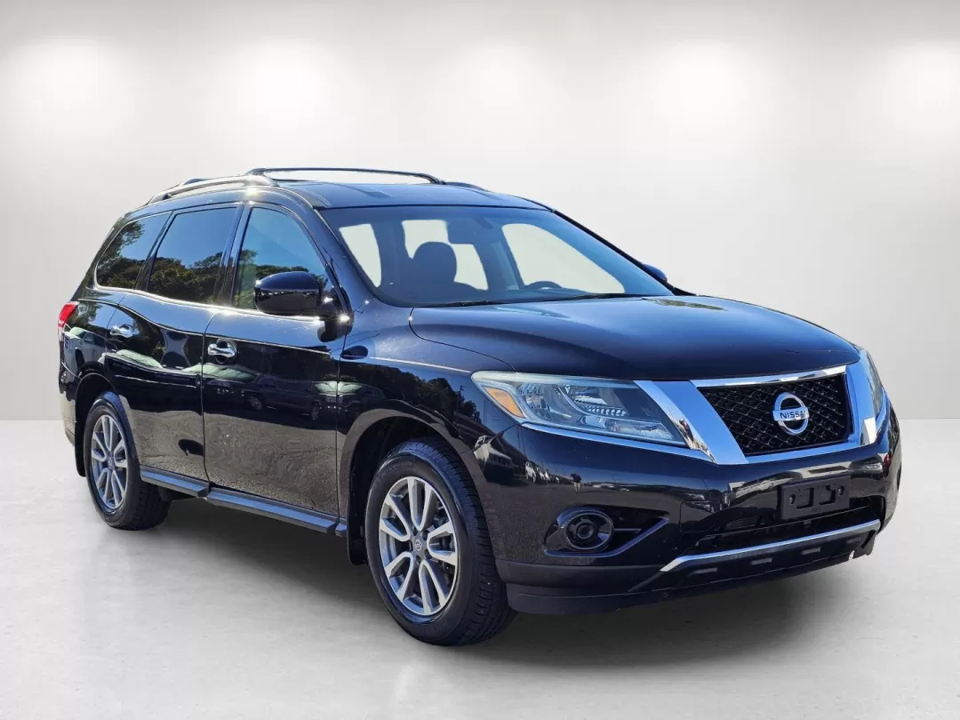 2015 /Charcoal Nissan Pathfinder S (5N1AR2MM6FC) with an Other engine, located at 3959 U.S. 80 W, Phenix City, AL, 36870, (334) 297-4885, 32.469296, -85.135185 - **Explore the Great Outdoors with the 2015 Nissan Pathfinder S! Perfect for Weekend Adventures and Growing Families!**<br /> <br /> Are you ready to elevate your family outings and weekend getaways? Introducing the 2015 Nissan Pathfinder S, a versatile and spacious SUV designed for both adventure an - Photo#2