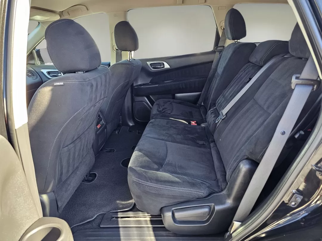 2015 /Charcoal Nissan Pathfinder S (5N1AR2MM6FC) with an Other engine, located at 3959 U.S. 80 W, Phenix City, AL, 36870, (334) 297-4885, 32.469296, -85.135185 - **Explore the Great Outdoors with the 2015 Nissan Pathfinder S! Perfect for Weekend Adventures and Growing Families!**<br /> <br /> Are you ready to elevate your family outings and weekend getaways? Introducing the 2015 Nissan Pathfinder S, a versatile and spacious SUV designed for both adventure an - Photo#13