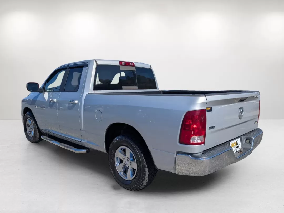 2011 /Dark Slate/Medium Graystone Ram 1500 SLT (1D7RB1GP1BS) with an Other engine, located at 7000 Northlake Connector, Columbus, GA, 31904, (706) 987-8085, 32.524975, -84.978134 - Elevate your weekend adventures and everyday commutes with this rugged yet refined 2011 Ram 1500 SLT, now available at Gils Auto in Phenix City, AL. Whether you're navigating the busy streets of downtown or heading out for a weekend camping trip, this powerful crew cab pickup is designed to handle i - Photo#6