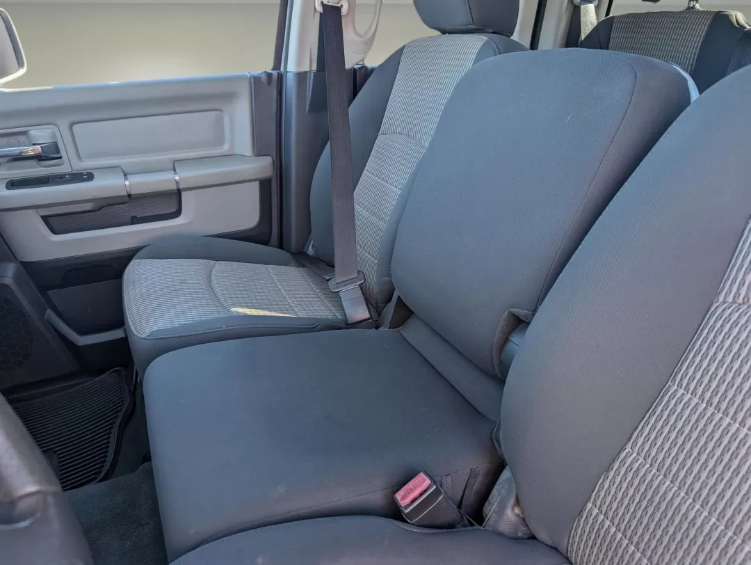 2011 /Dark Slate/Medium Graystone Ram 1500 SLT (1D7RB1GP1BS) with an Other engine, located at 7000 Northlake Connector, Columbus, GA, 31904, (706) 987-8085, 32.524975, -84.978134 - Elevate your weekend adventures and everyday commutes with this rugged yet refined 2011 Ram 1500 SLT, now available at Gils Auto in Phenix City, AL. Whether you're navigating the busy streets of downtown or heading out for a weekend camping trip, this powerful crew cab pickup is designed to handle i - Photo#10